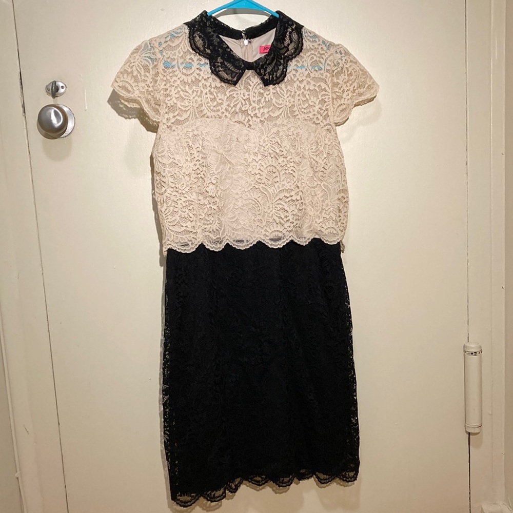 Betsy Johnson Designer Pearl-Collar Lace Dress Like New